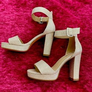 Gold Pumps